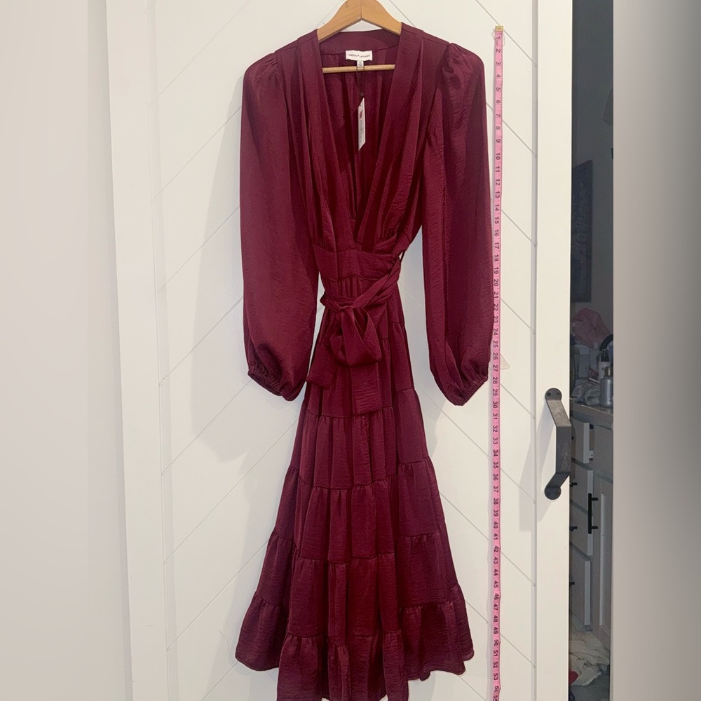 NWT Gibson Latimer Berry Long Sleeve Wrap Tiered Maxi Dress Size: Medium - Picture 8 of 9